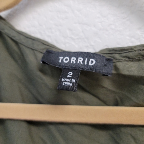 ⬇️ SALE! Torrid Drape Front Hooded Anorak - Picture 4 of 6